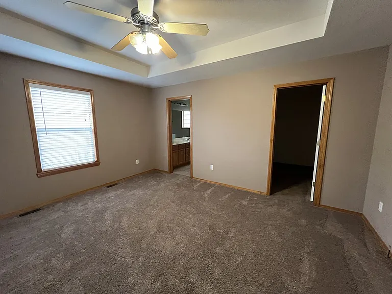 161 Shadowview Dr — Photo 26