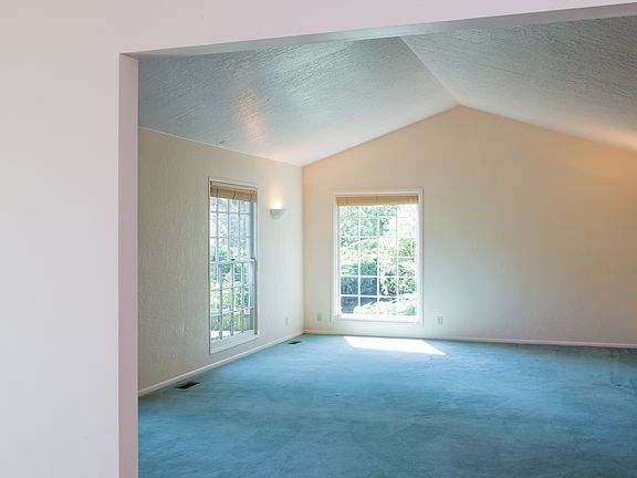 5th image of 4041 Brookwood Dr