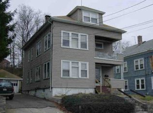 694-696 Killingly St, Johnston, RI 02919