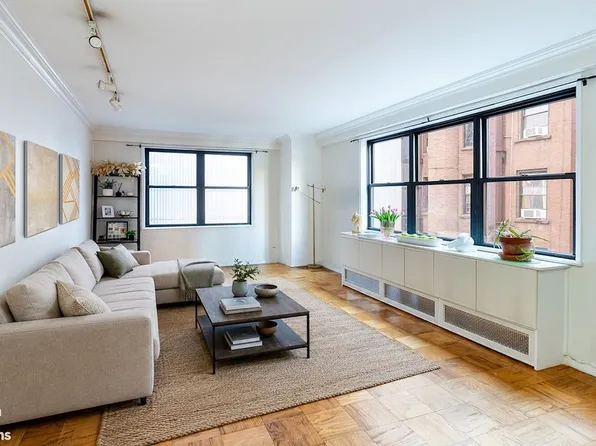 330 3rd Ave APT 4B, New York, NY 10010