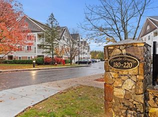 180 Chickering Rd UNIT 310C, North Andover, MA 01845