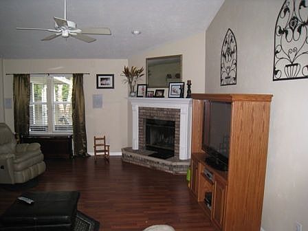 3rd image of 11607 NW 13th Ln