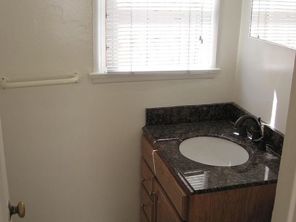 Bathroom/Shower Stall