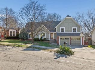 12226 W 72nd St, Shawnee, KS 66216