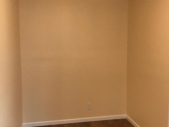 4th image of 132-2 Jamaica Ave #2