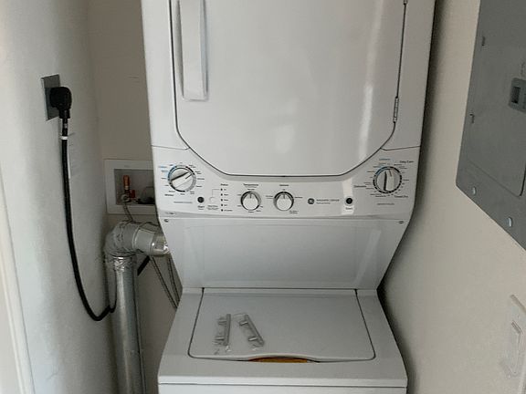 Laundry Center