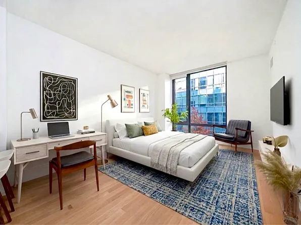 531 Myrtle Avenue image 1 of 12