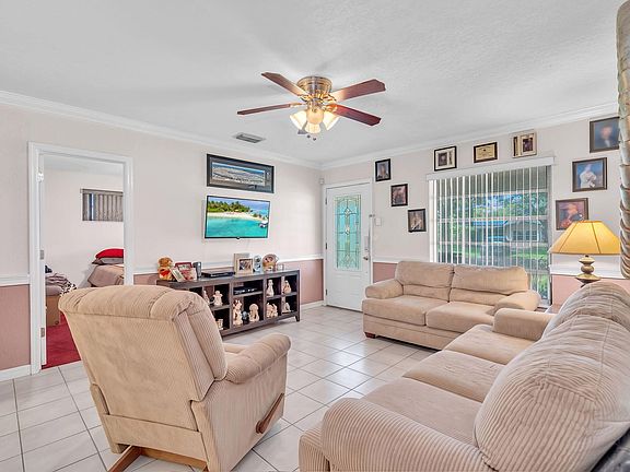 5th image of 13930 SW 36th Court