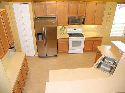2nd image of 1401 SE Legacy Cove Cir