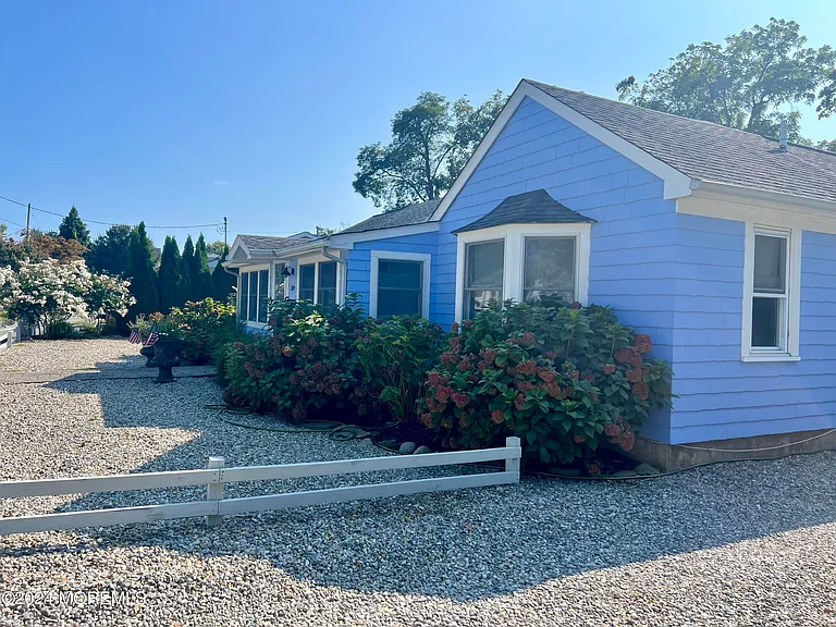 509 Riverwood Park — Photo 24
