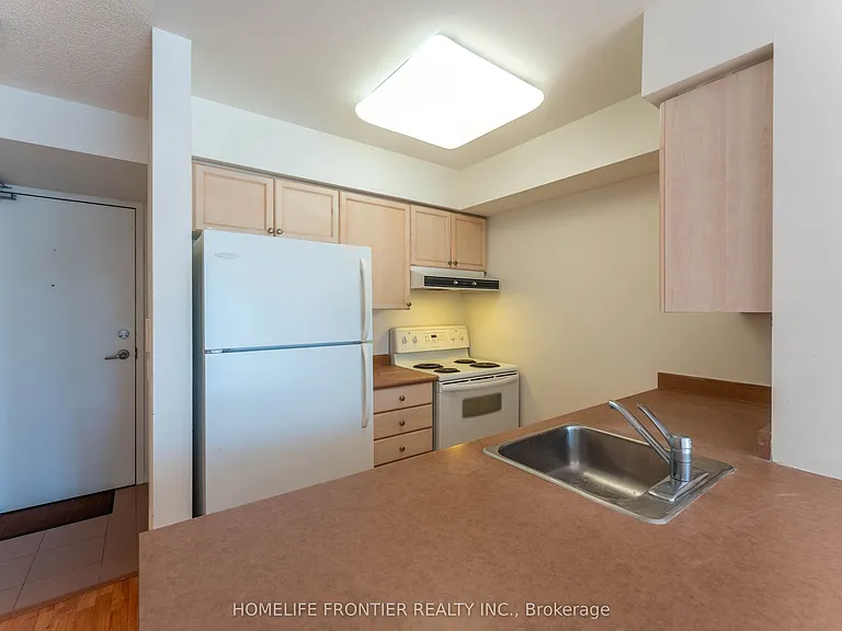 155 Beecroft Rd #1203 — Photo 2