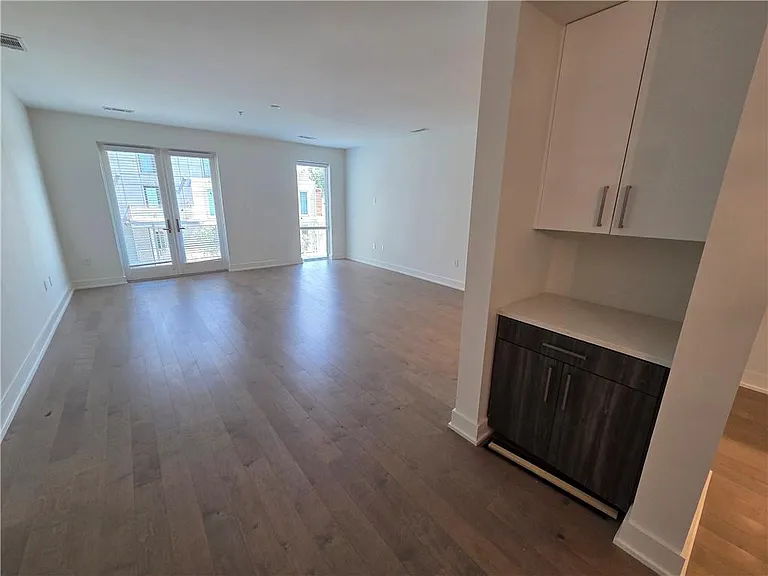 775 Juniper St NE #428 — Photo 8