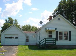309 Jackson St E, Parkers Prairie, MN 56361
