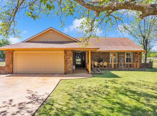 15618 E 106th St N, Owasso, OK 74055