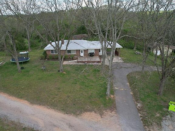 2nd image of 6082 Franklin Goldmine Rd