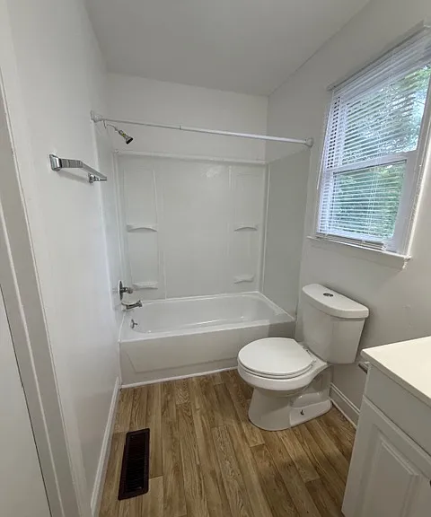 812 S Broad St — Photo 10
