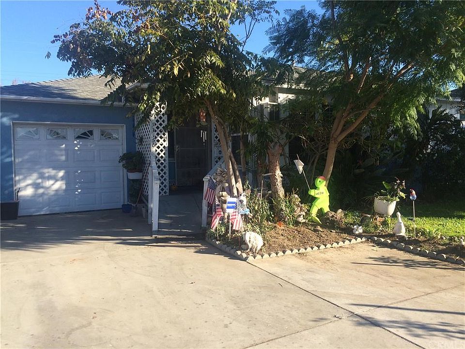 2nd image of 13156 Deming Ave