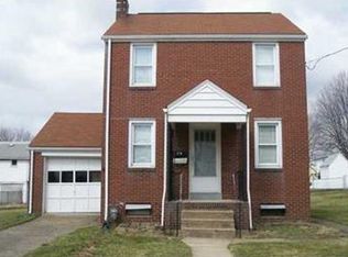 27 W Grant St, Latrobe, PA 15650