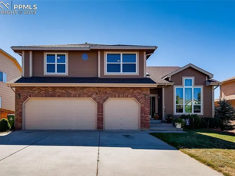 8303 Old Exchange Dr — Photo 1