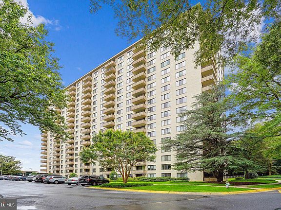 2nd image of 5225 Pooks Hill Rd APT 629S