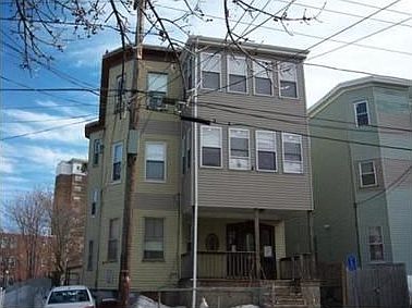 2nd image of 115 Thornton St