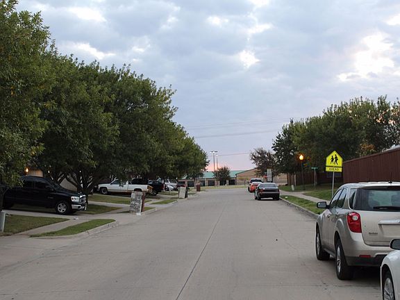 4th image of 1063 Port Boliver Dr