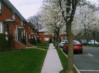 35 Mill Rd, Edison, NJ 08817