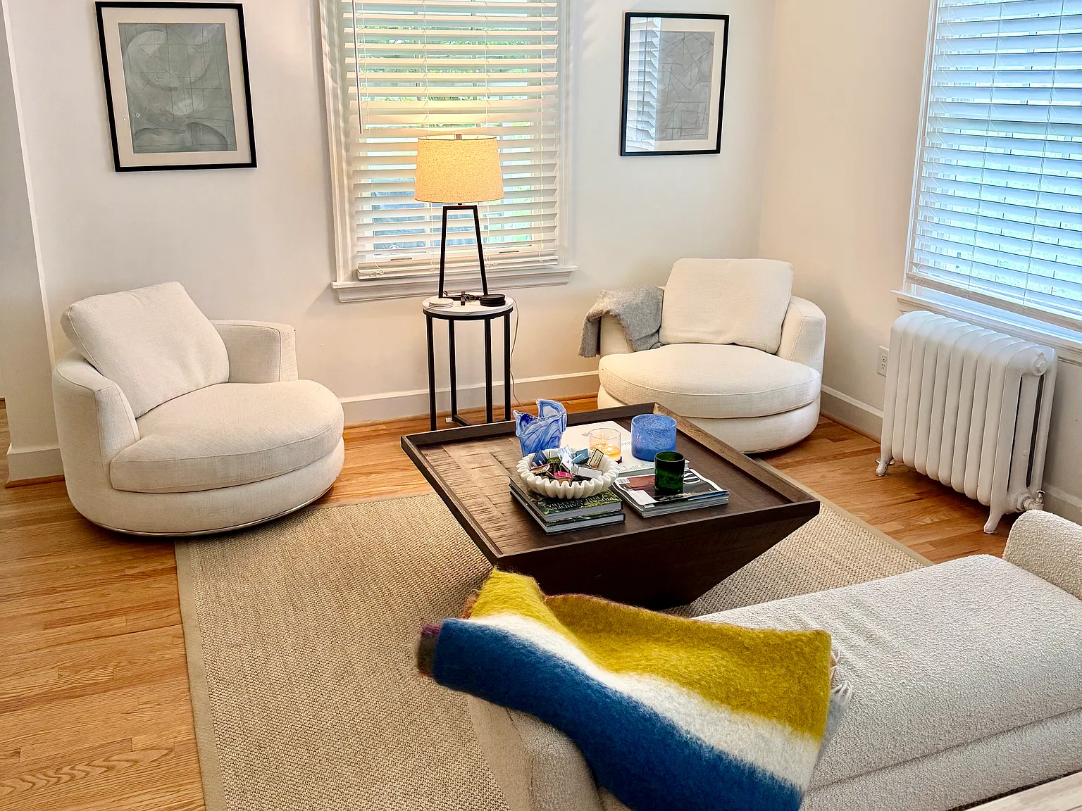 2 bed, 900 sqft, $3,850 — Photo 2