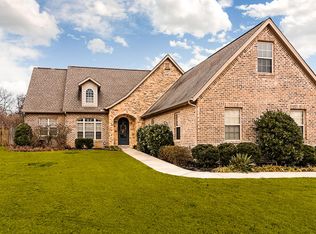 2292 N Covington Park Blvd, Fayetteville, AR 72703