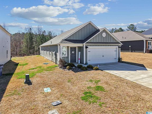 3rd image of 745 Sterling Pl