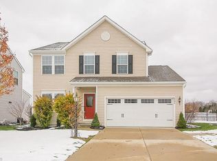 9092 Stonegate Cir, North Ridgeville, OH 44039