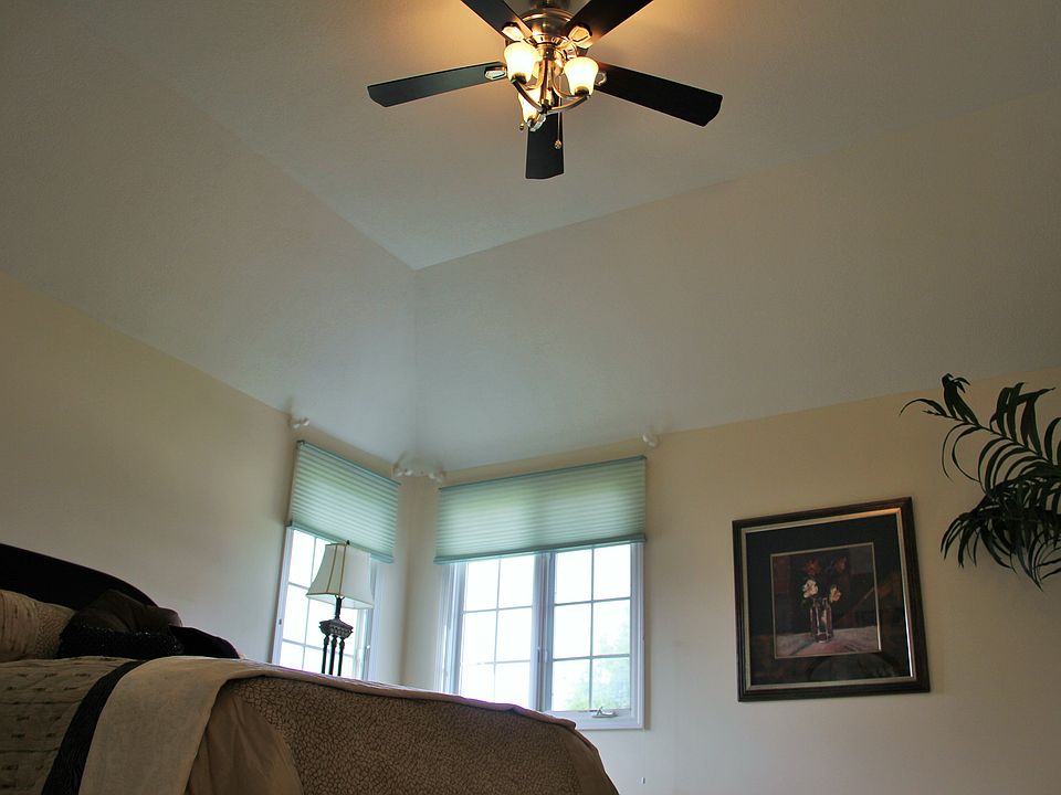 2nd image of 12362 Hyacinth Way