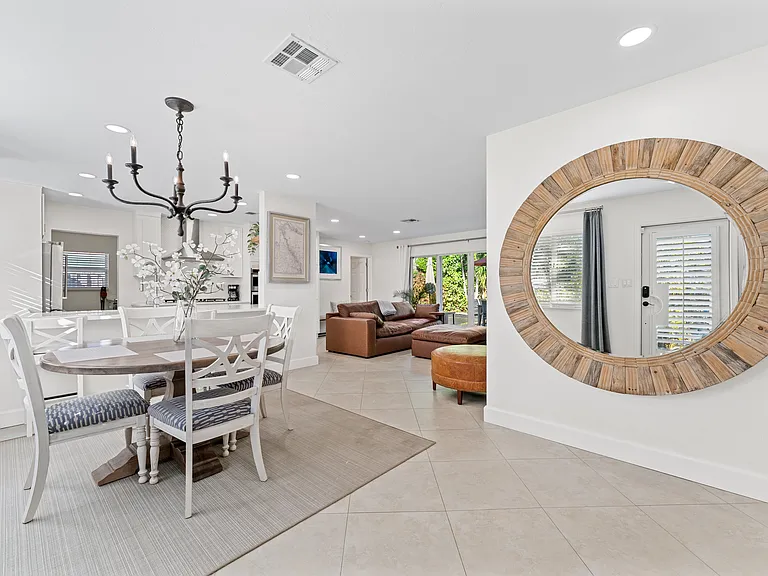 429 Inlet Rd — Photo 4
