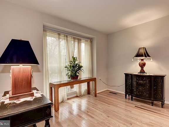 5th image of 3812 Ogilvie Ct