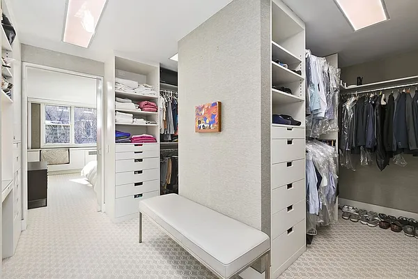 Sold by Corcoran | media 22