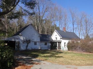 132 N Stark Hwy, Weare, NH 03281