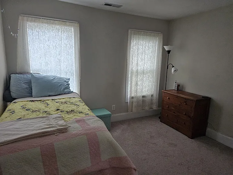 115 Windermere Dr — Photo 9