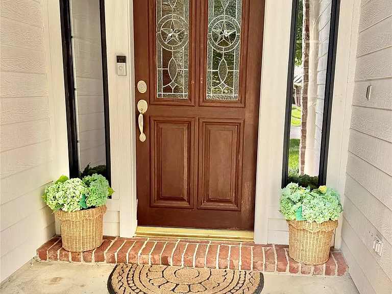 301 Friends Knoll Ln — Photo 16