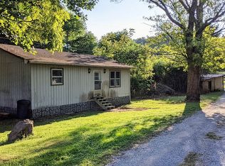108 Birchfield Ln, Elizabethton, TN 37643