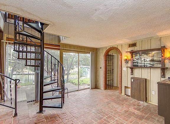 5th image of 2502 Belaire East Ln