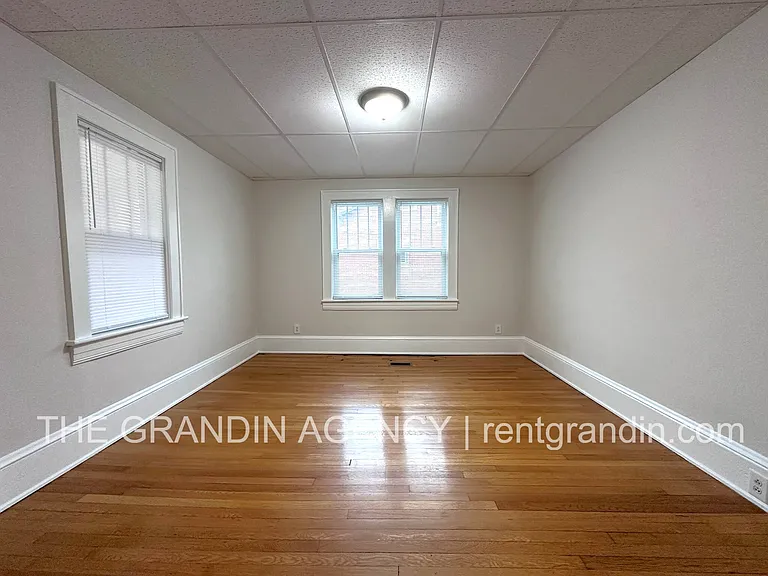 2818 Burton Ave NW #B — Photo 7