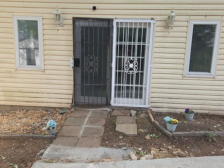 8806 Braeside Dr — Photo 13