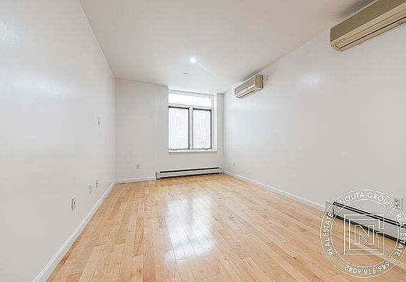 4th image of 87-89 Elizabeth St #3E