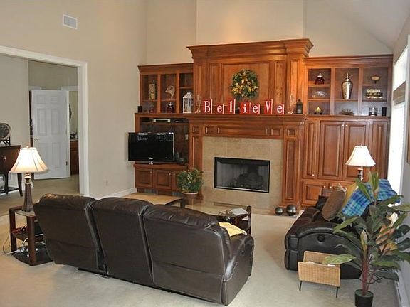 5th image of 3130 Annandale Dr