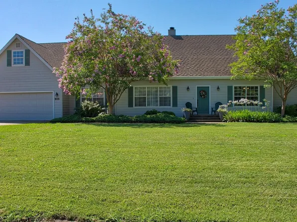 655 Saddleback Dr, Marysville, CA 95901