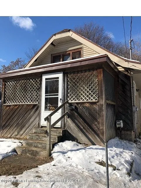 1006 McCullough St photo 1