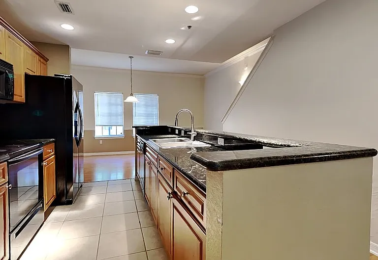 5236 Hampton Beach Pl — Photo 7