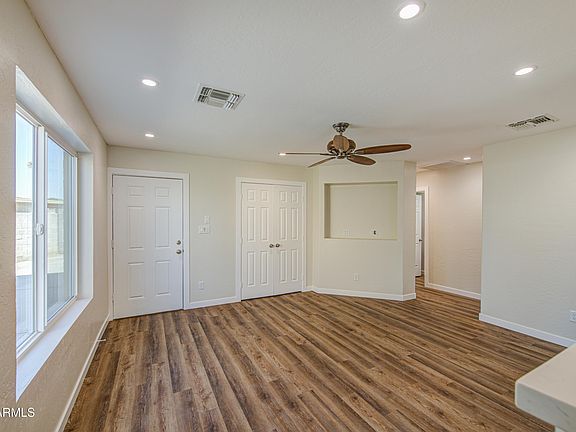 4th image of 1308 E Hopi Circle