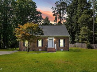 1300 Tobacco Barn Rd, Fuquay Varina, NC 27526