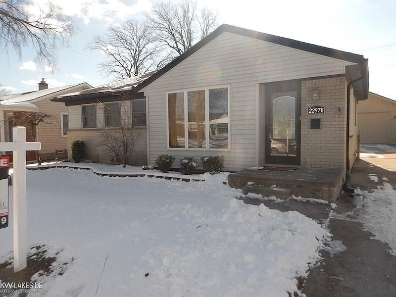 1st image of 22978 Carolina St